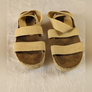 Time & Tru Wedge Sandals